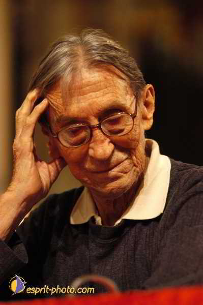 Nom de l'image : D1190405-1 — Description :  Paris - Toussaint 2004