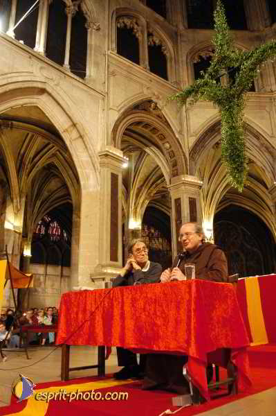 Nom de l'image : D1190457-1 — Description :  Paris - Toussaint 2004