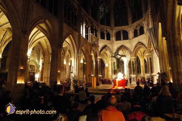 Nom de l'image : D1190616-1 — Description :  Paris - Toussaint 2004