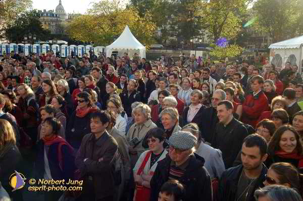 Nom de l'image : D1188655-1 — Description :  Paris - Toussaint 2004