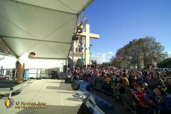 Nom de l'image : D1188G434-1 — Description :  Paris - Toussaint 2004