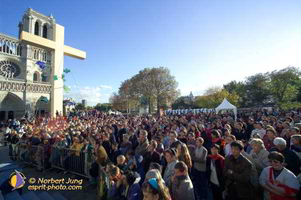 Nom de l'image : D1188G436-1 — Description :  Paris - Toussaint 2004