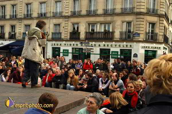 Nom de l'image : D1189997-1 — Description :  Paris - Toussaint 2004