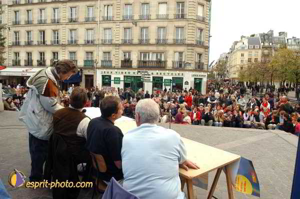 Nom de l'image : D1190009-1 — Description :  Paris - Toussaint 2004