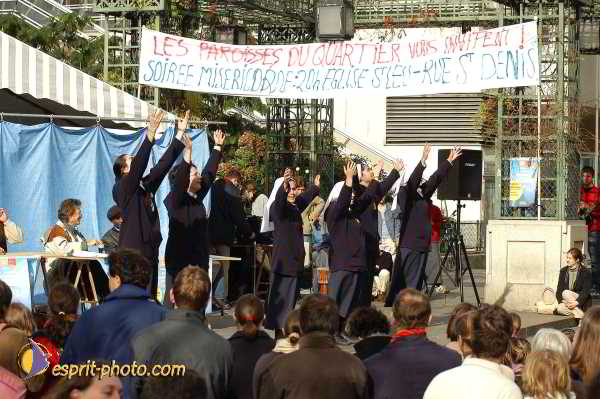 Nom de l'image : D1190079-1 — Description :  Paris - Toussaint 2004