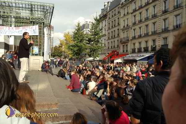 Nom de l'image : D1190093-1 — Description :  Paris - Toussaint 2004