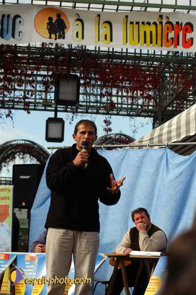 Nom de l'image : D1190097-1 — Description :  Paris - Toussaint 2004