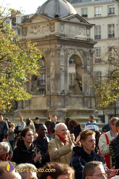 Nom de l'image : D1190143-1 — Description :  Paris - Toussaint 2004