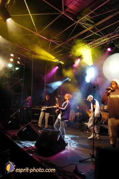 Nom de l'image : D1191211-1 — Description :  Paris - Toussaint 2004