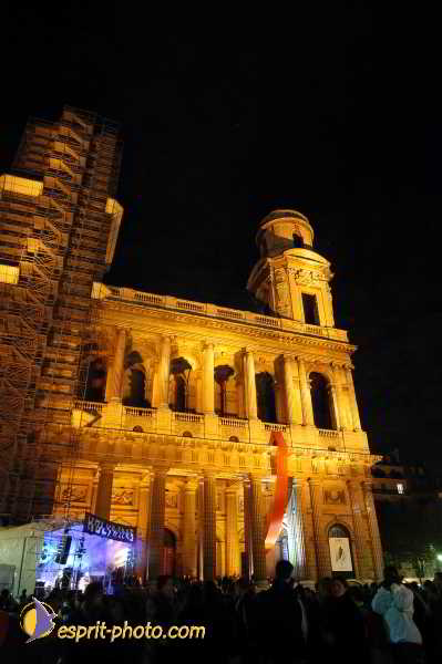 Nom de l'image : D1191290-1 — Description :  Paris - Toussaint 2004