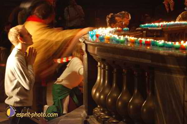 Nom de l'image : D1191666-1 — Description :  Paris - Toussaint 2004