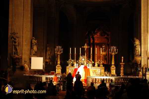 Nom de l'image : D1191673-1 — Description :  Paris - Toussaint 2004