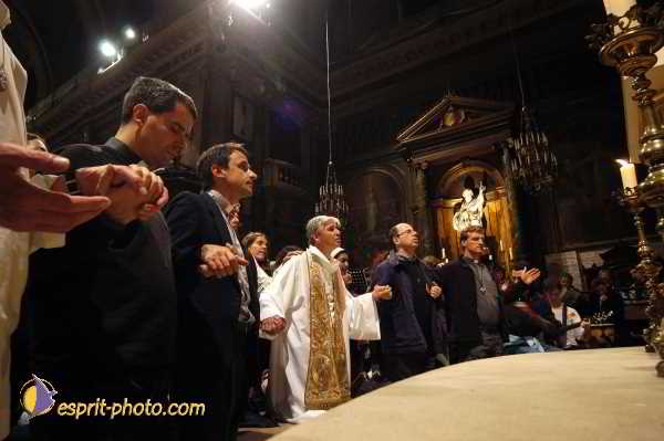 Nom de l'image : D1189846-1 — Description :  Paris - Toussaint 2004