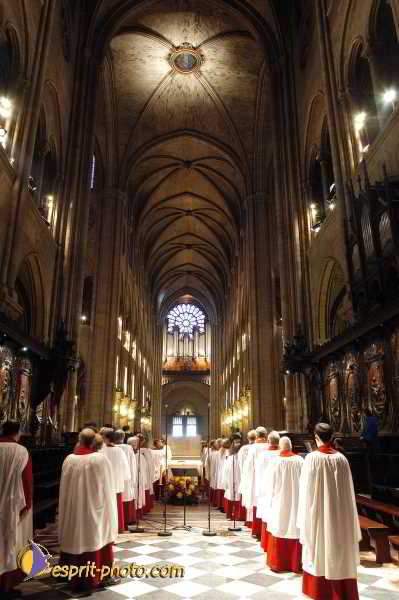 Nom de l'image : D1191765-1 — Description :  Paris - Toussaint 2004