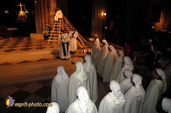 Nom de l'image : D1191867-1 — Description :  Paris - Toussaint 2004