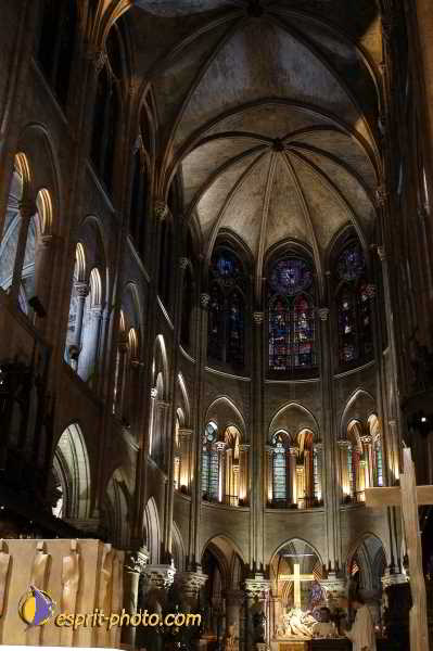 Nom de l'image : D1191912-1 — Description :  Toussaint 2004 - Messe avec les sans abri