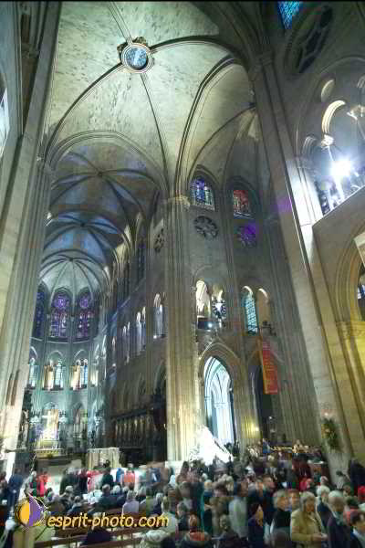 Nom de l'image : D119G972-1 — Description :  Toussaint 2004 - Messe avec les sans abri