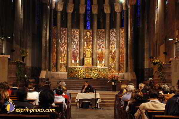 Nom de l'image : D1189976-1 — Description :  Paris - Toussaint 2004