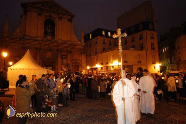 Nom de l'image : D1187046-1 — Description :  Paris - Toussaint 2004