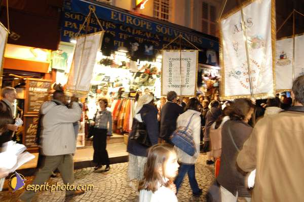 Nom de l'image : D1187376-1 — Description :  Paris - Toussaint 2004