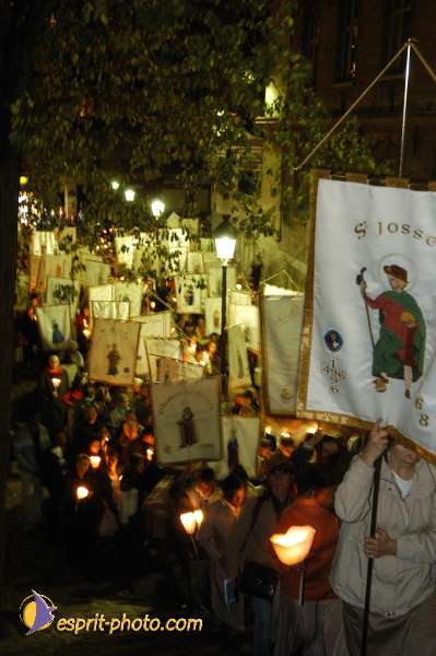 Nom de l'image : D1187433-1 — Description :  Paris - Toussaint 2004