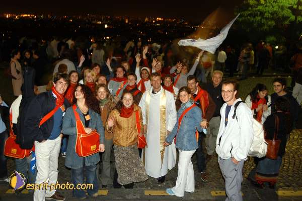 Nom de l'image : D1187588-1 — Description :  Paris - Toussaint 2004