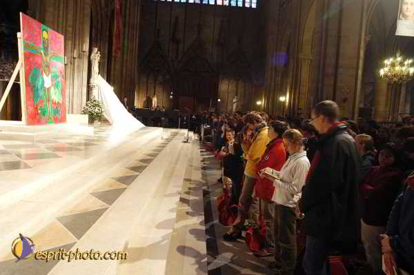 Nom de l'image : D1190661-1 — Description :  Paris - Toussaint 2004