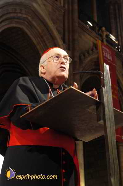 Nom de l'image : D1190670-1 — Description :  Paris - Toussaint 2004