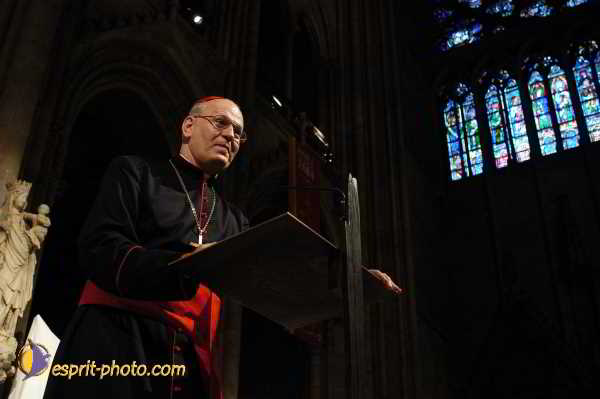 Nom de l'image : D1190716-1 — Description :  Paris - Toussaint 2004