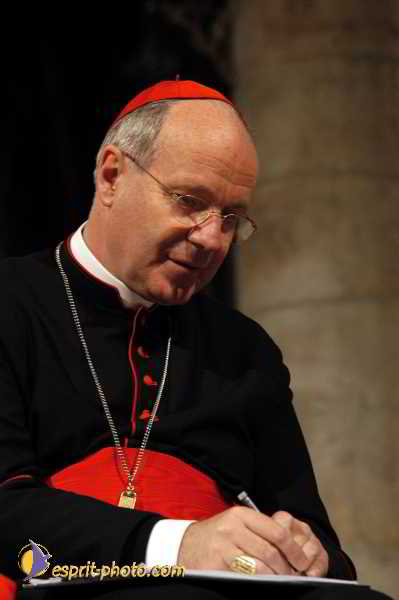 Nom de l'image : D1190786-1 — Description :  Paris - Toussaint 2004