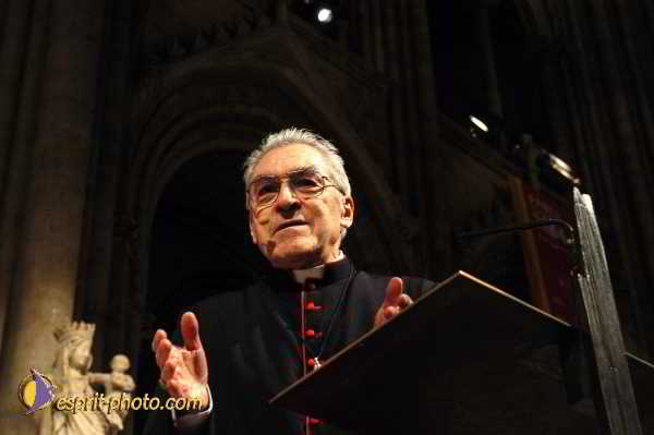 Nom de l'image : D1190793-1 — Description :  Paris - Toussaint 2004