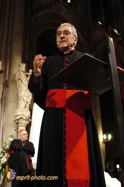 Nom de l'image : D1190799-1 — Description :  Paris - Toussaint 2004