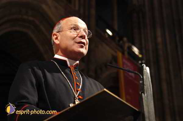 Nom de l'image : D1190846-1 — Description :  Paris - Toussaint 2004