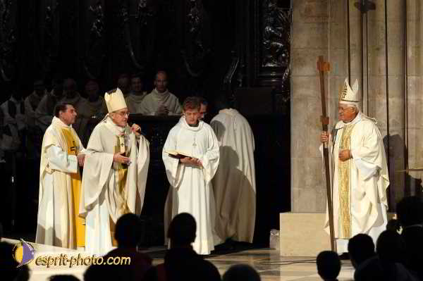 Nom de l'image : D1191061-1 — Description :  Paris - Toussaint 2004