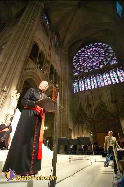 Nom de l'image : D1191G595-1 — Description :  Paris - Toussaint 2004