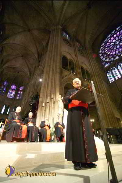 Nom de l'image : D1191G633-1 — Description :  Paris - Toussaint 2004