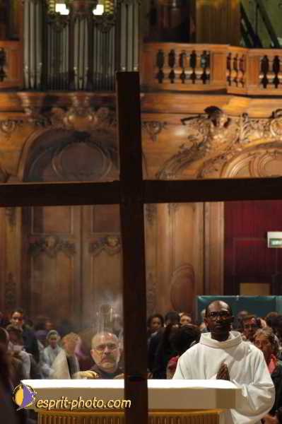 Nom de l'image : D1188957-1 — Description :  Paris - Toussaint 2004