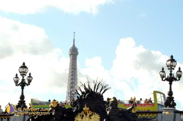 Nom de l'image : D1188529-1 — Description :  Paris - Toussaint 2004