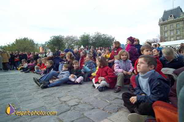 Nom de l'image : D1191G686-1 — Description :  Paris - Toussaint 2004