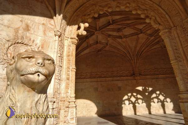 Nom de l'image : E2003477-1 — Description :