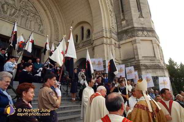 Nom de l'image : D1184719-1 — Description :  Synode 78 - Messe à la Basilique de Lisieux le 3 oct 2004