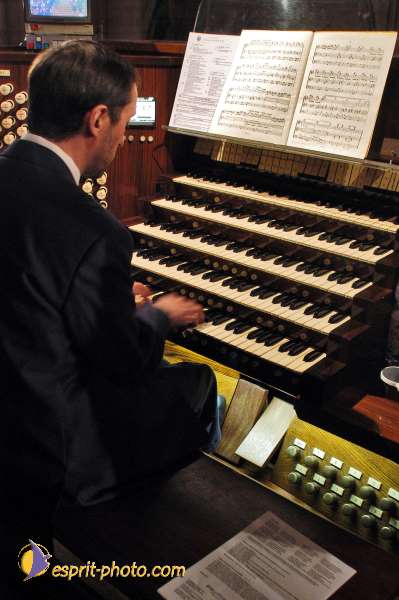 Nom de l'image : D1214259-1 — Description :  Monseigneur Vingt-Trois - Installation comme archévêque de Paris