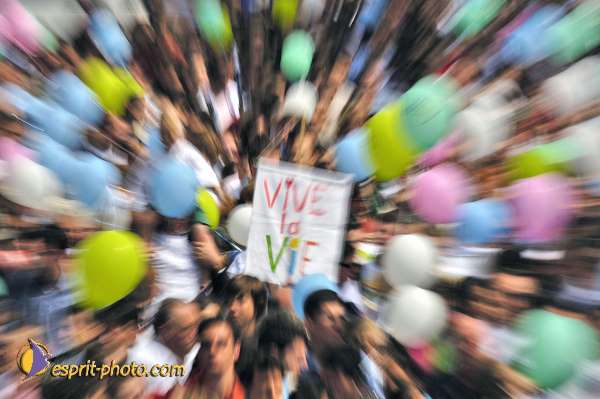 Nom de l'image : D2018730-1 — Description :  Pâques 2005 à Seville (Espagne-Andalusie)