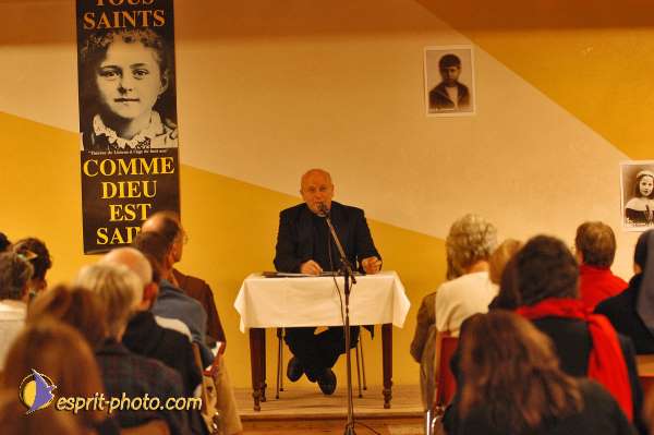 Nom de l'image : E00072790-1 — Description :  Colloque de l'asociation enfance et Sainteté