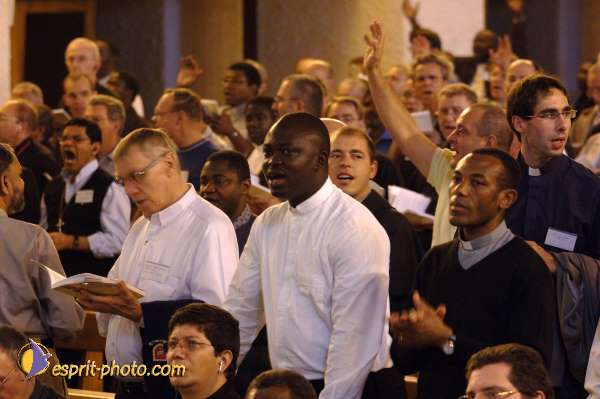 Nom de l'image : D2059318_1 — Description :  Sister Briege McKenna - Retraite de 950 prêtres à Ars