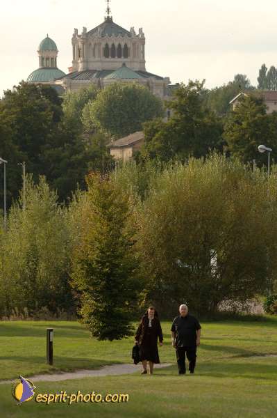 Nom de l'image : D2059669_1 — Description :  Sister Briege McKenna - Retraite de 950 prêtres à Ars