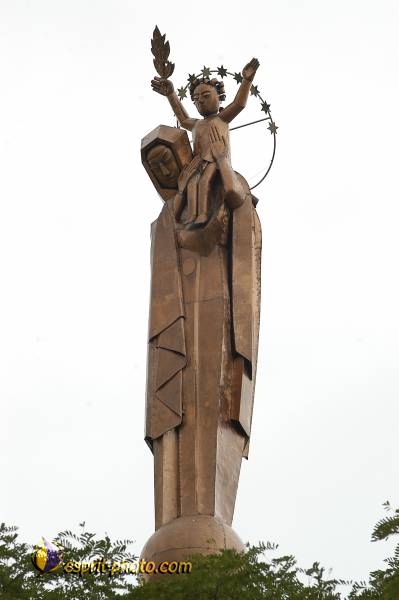 Nom de l'image : EG-300-6238 — Description :  Notre Dame de France