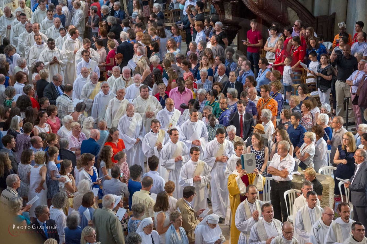 Photos Supplementaire Ordination Sacerdotale Six Pretres Bordeaux Cathedrale St Andre