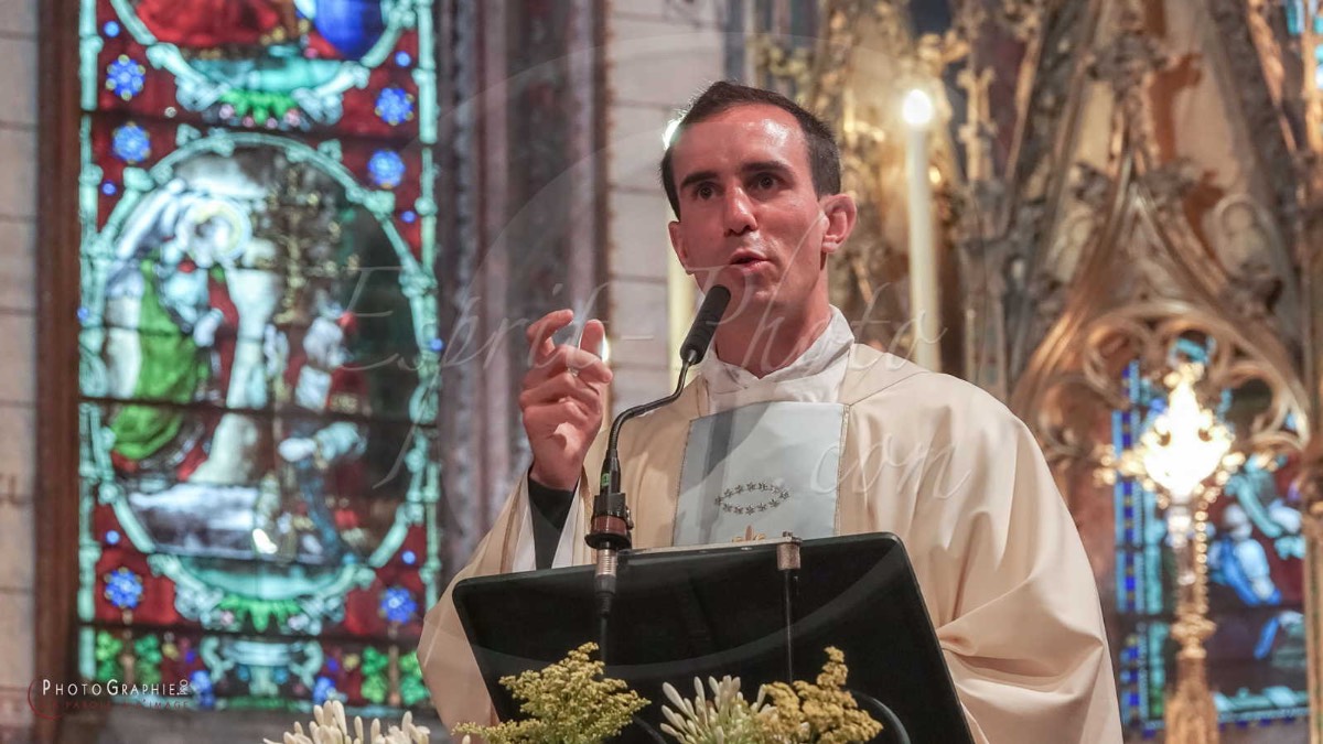 Nom de l'image : 180625-192734_S1085696_c_PhotoGraphie.Pro — Description :  S1085696