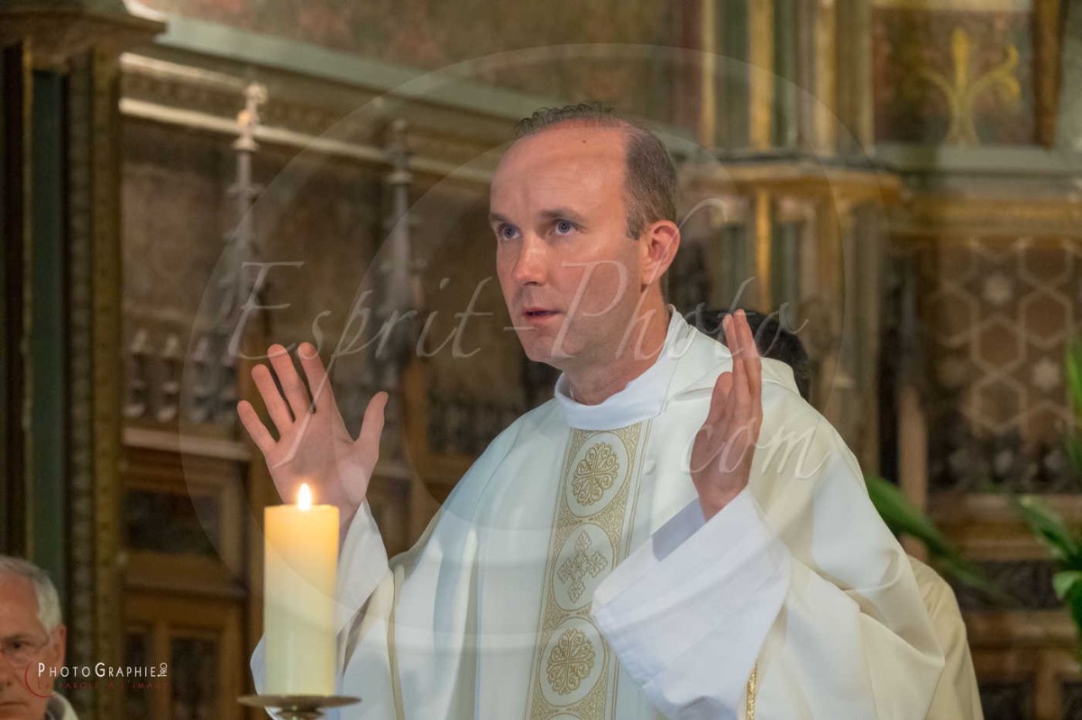 Nom de l'image : 180625-195534_S1085836_c_PhotoGraphie.Pro — Description :  S1085836